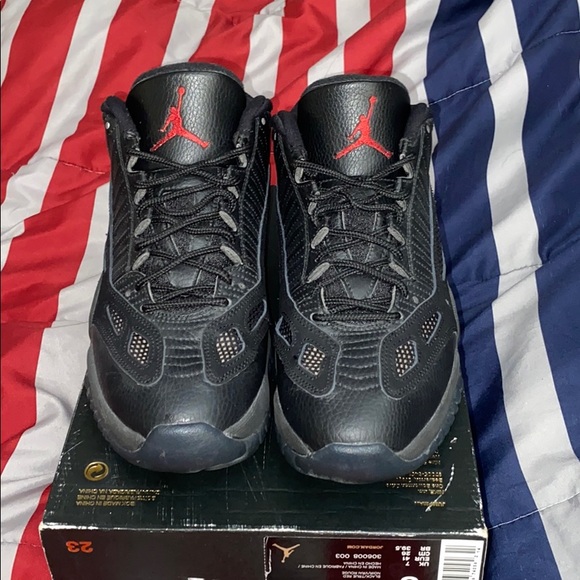 air jordan 11 low referee